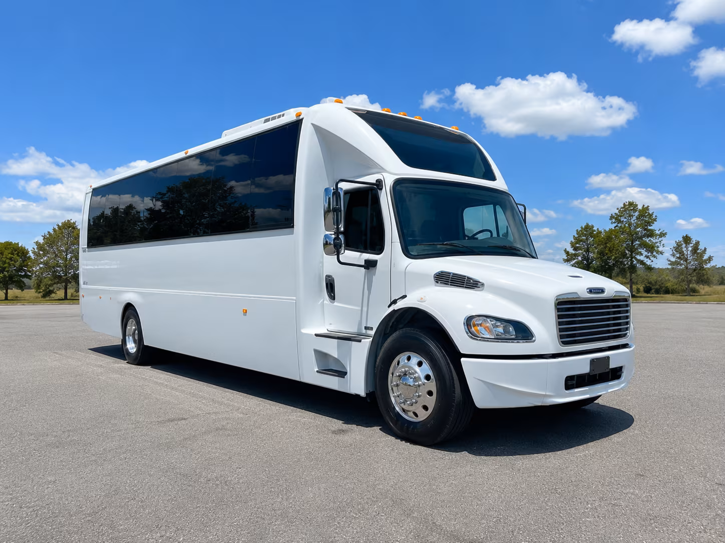 28 Passenger Party Bus Exterior