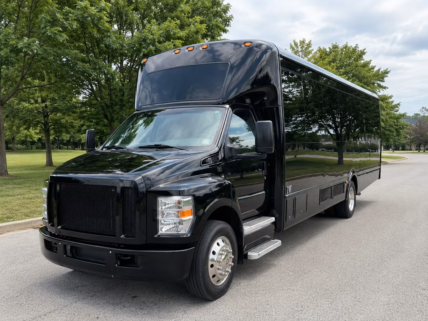 Mount Pleasant Homecoming & Prom Party Bus Rentals