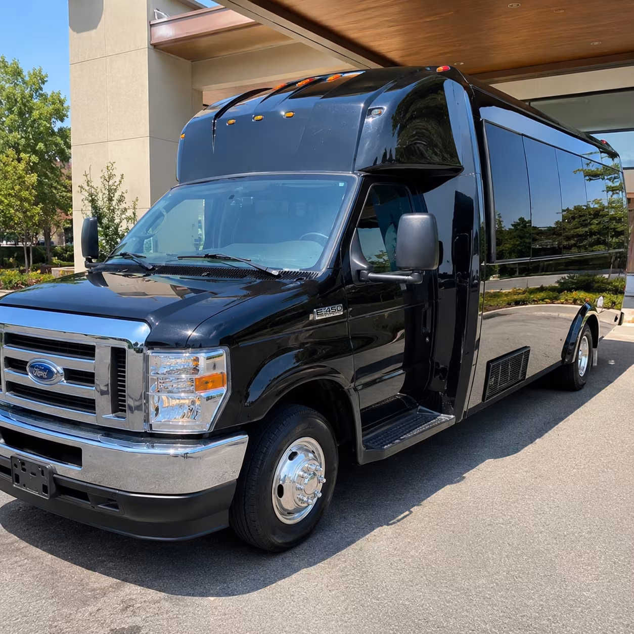 Savannah Concert & Music Festival Transportation party bus exterior