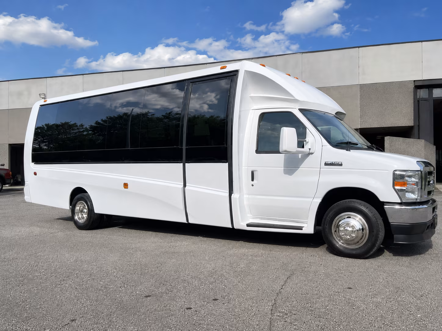 Savannah Corporate Transportation party bus exterior