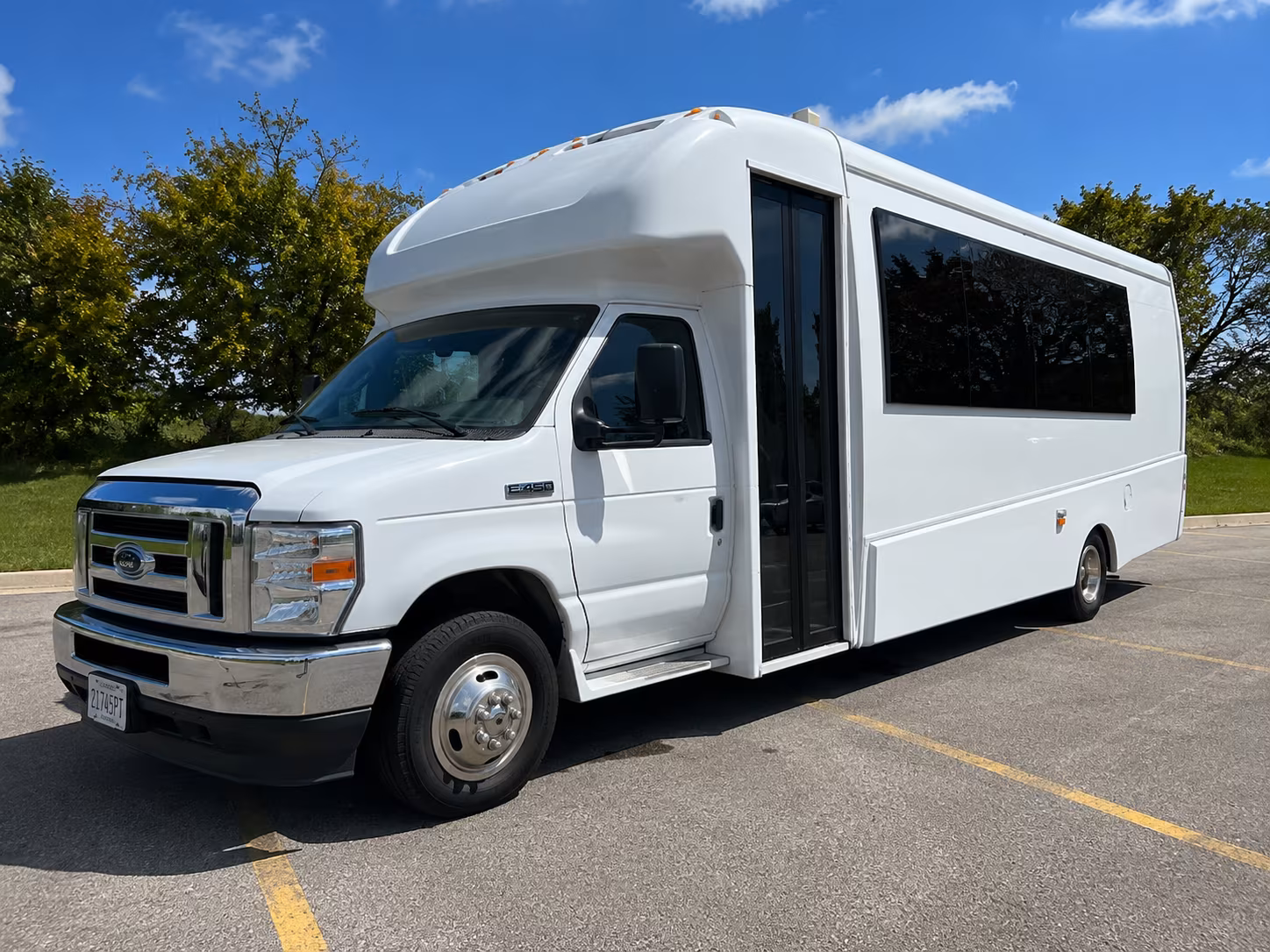 Savannah Prom & Homecoming Transportation party bus exterior