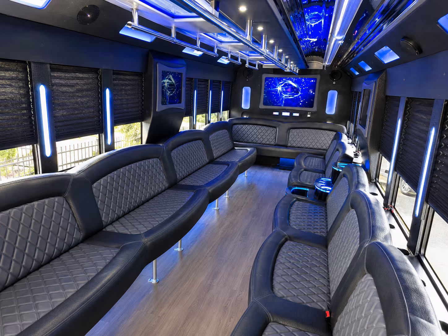 Warner Robins Winery Tour & Pub Crawl Transportation